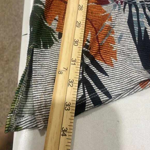 Catherines Womens Tropical Leaf Print Tunic Top 1X Plus V-Neck Asymmetrical Hem - Picture 9 of 11